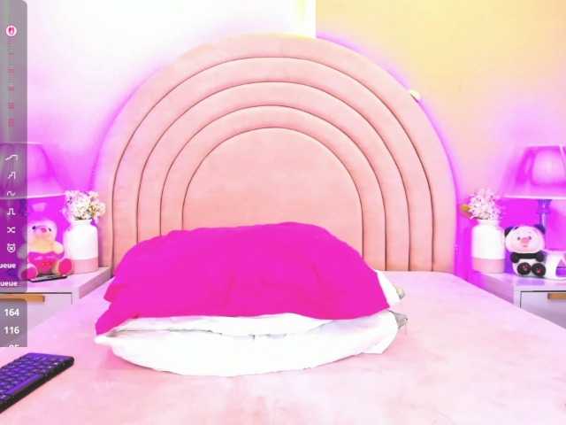 KikiiSweet live cam on BongaCams