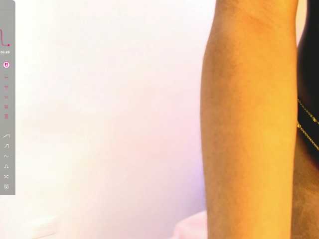 KikiiSweet live cam on BongaCams