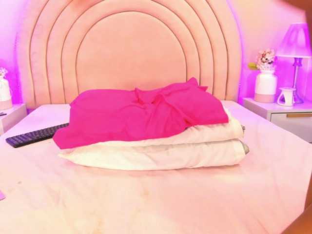 KikiiSweet live cam on BongaCams