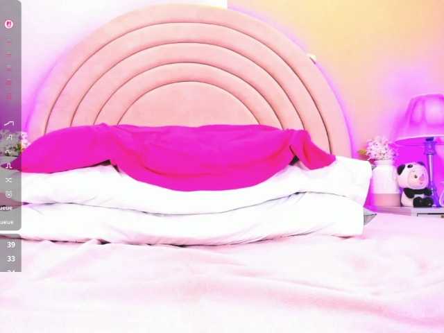 KikiiSweet live cam on BongaCams