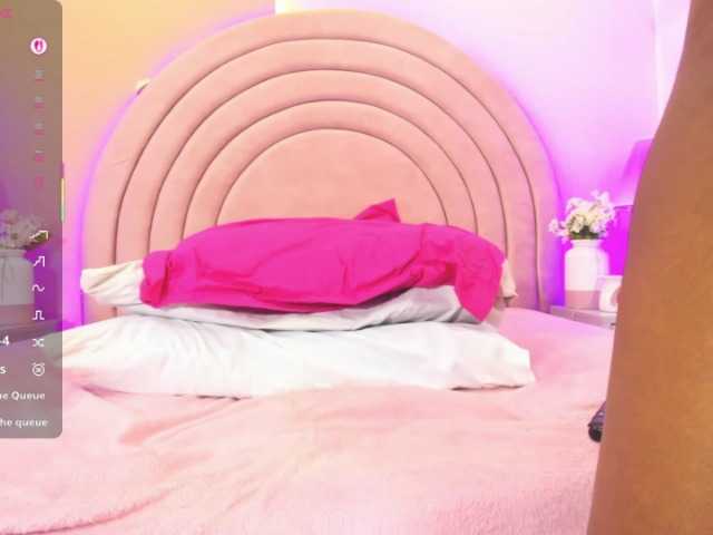 KikiiSweet live cam on BongaCams