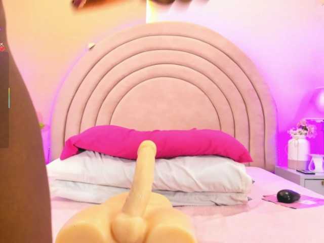 KikiiSweet live cam on BongaCams