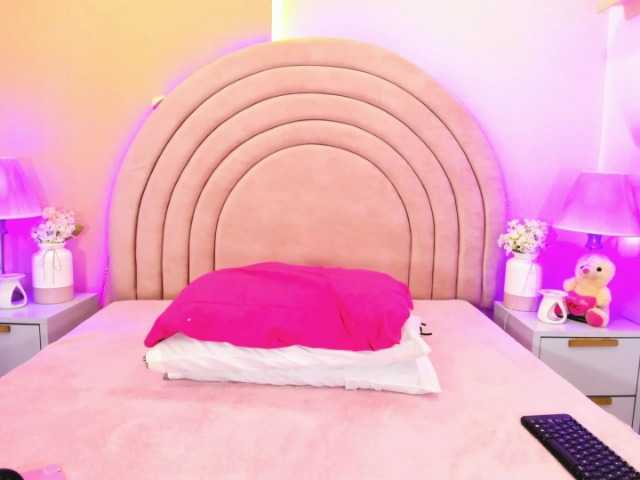 KikiiSweet live cam on BongaCams