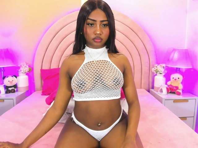 KikiiSweet live cam on BongaCams
