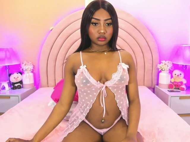 KikiiSweet live cam on BongaCams
