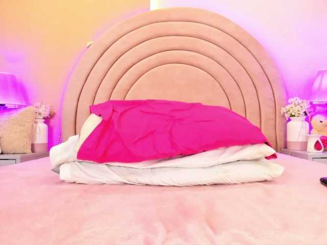 KikiiSweet live cam on BongaCams