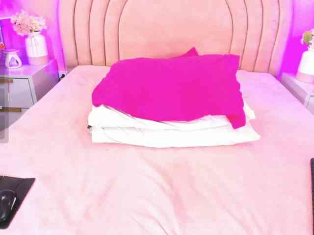 KikiiSweet webcam