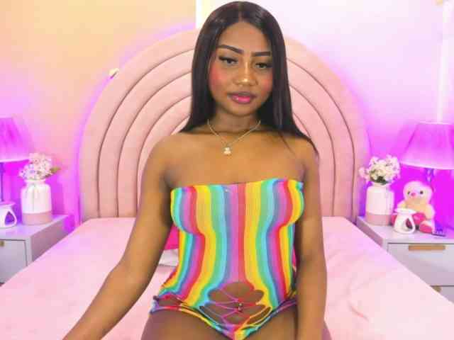 KikiiSweet webcam
