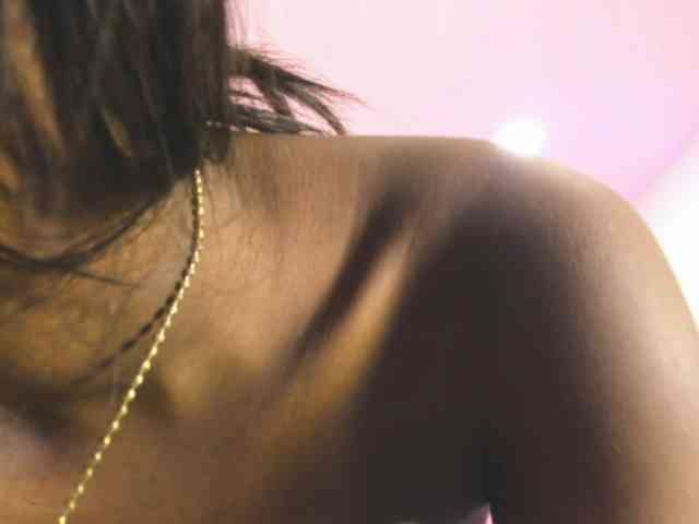 KikiiSweet webcam