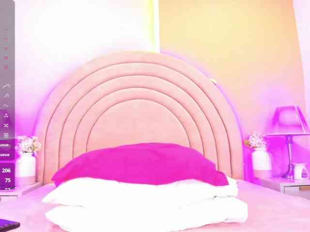 KikiiSweet webcam