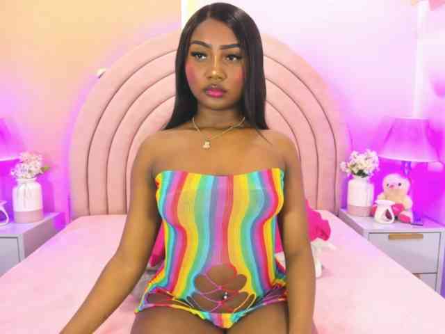 KikiiSweet webcam