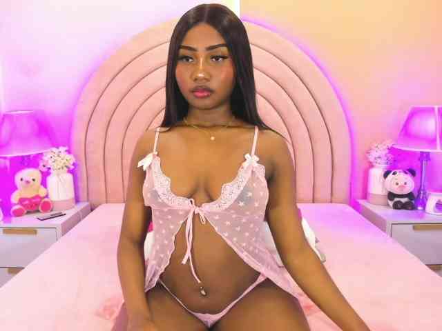 KikiiSweet webcam