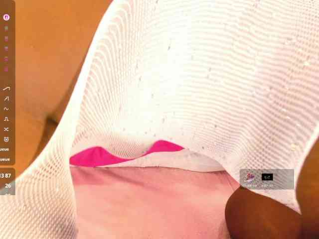 KikiiSweet webcam