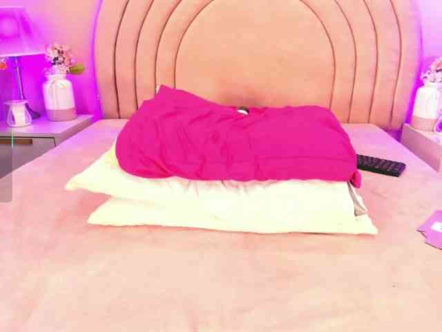KikiiSweet webcam