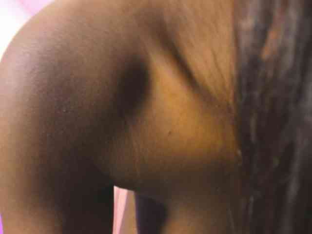 KikiiSweet webcam