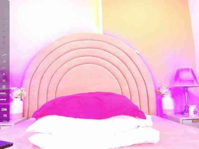 KikiiSweet webcam