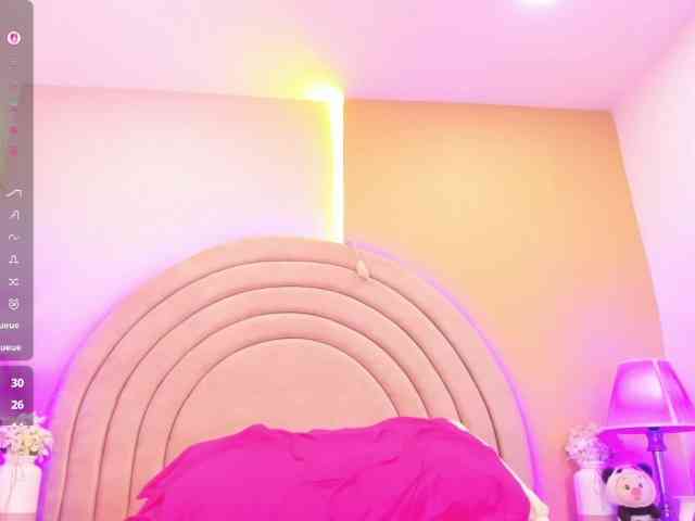 KikiiSweet webcam
