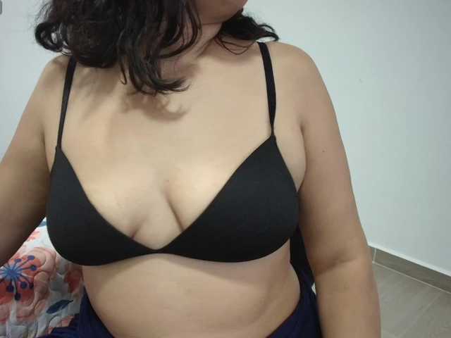 carlaantonelli live cam on BongaCams