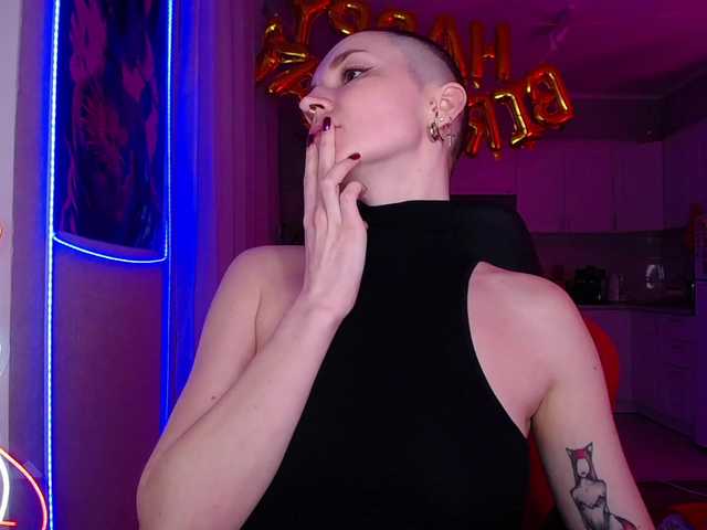 HopeFoxter's BongaCams show and profile