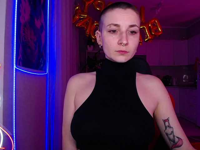 HopeFoxter's BongaCams show and profile