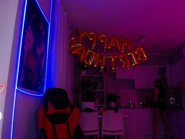 HopeFoxter's BongaCams show and profile