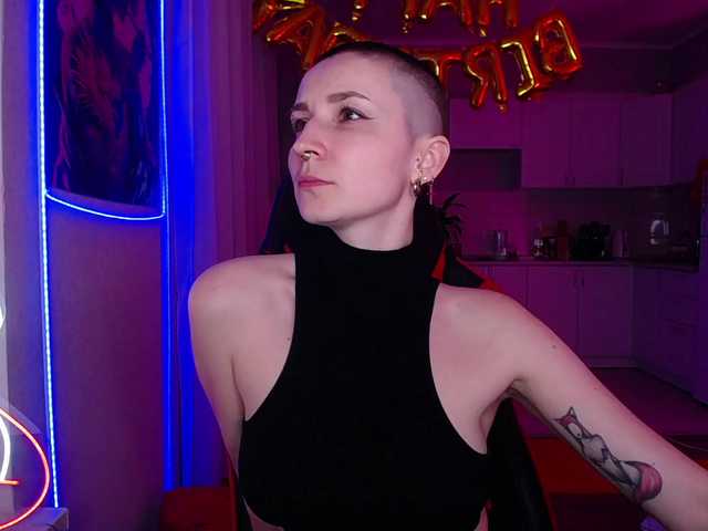 HopeFoxter's BongaCams show and profile