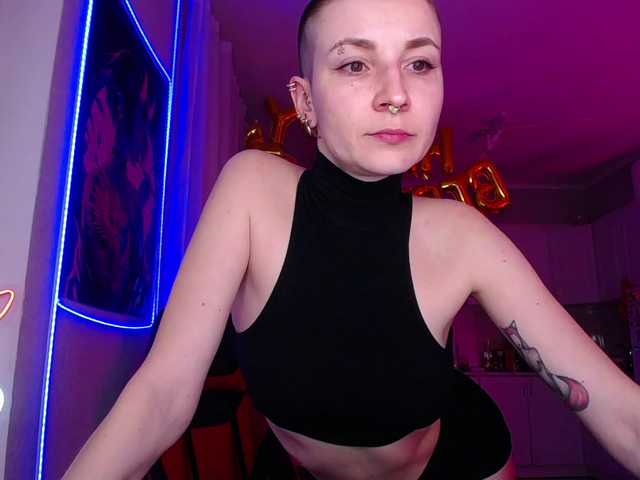 HopeFoxter's BongaCams show and profile