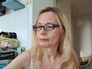 ShiningMILF