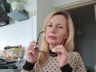 ShiningMILF Porn Show