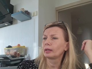 ShiningMILF Porn Show