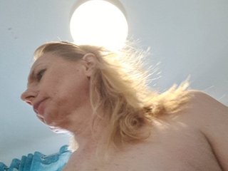 ShiningMILF Porn Show
