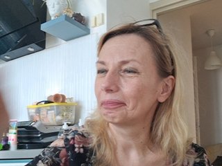 ShiningMILF Porn Show