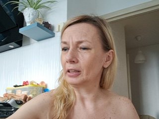 ShiningMILF