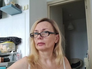 ShiningMILF Porn Show