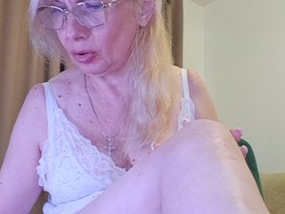 ShiningMILF Porn Show