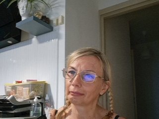 ShiningMILF