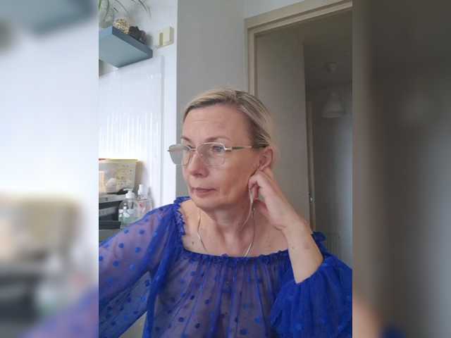 ShiningMILF live webcam show