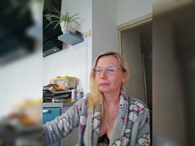 ShiningMILF live cam on BongaCams