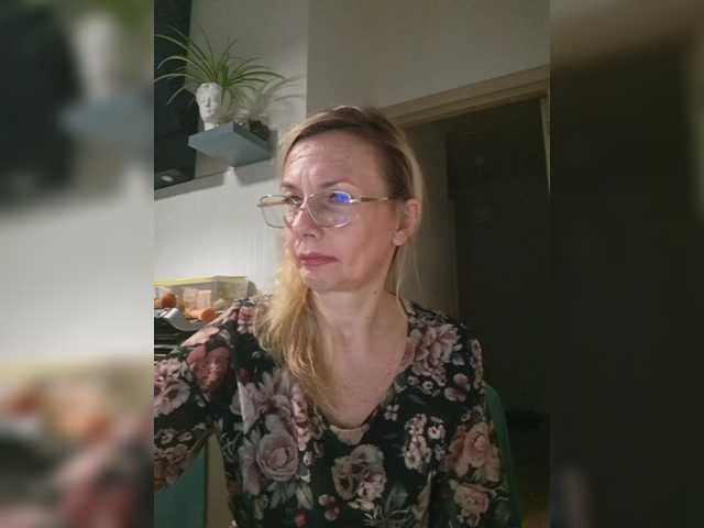 ShiningMILF live cam on BongaCams