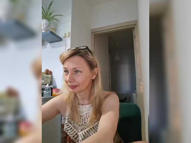 ShiningMILF live cam