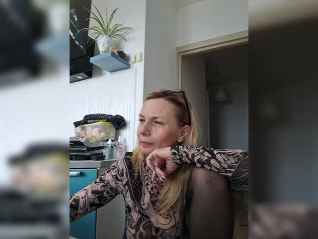 ShiningMILF
