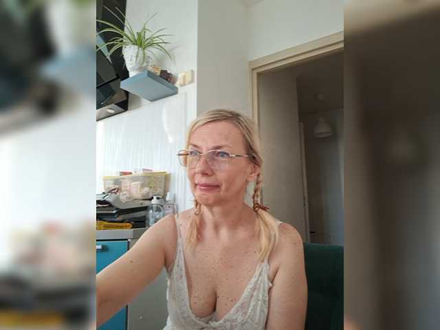 ShiningMILF