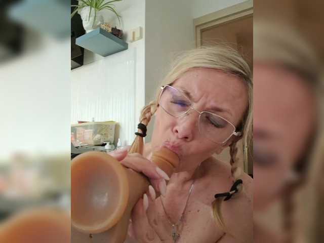 Live трансляция ShiningMILF - slutnetki.online