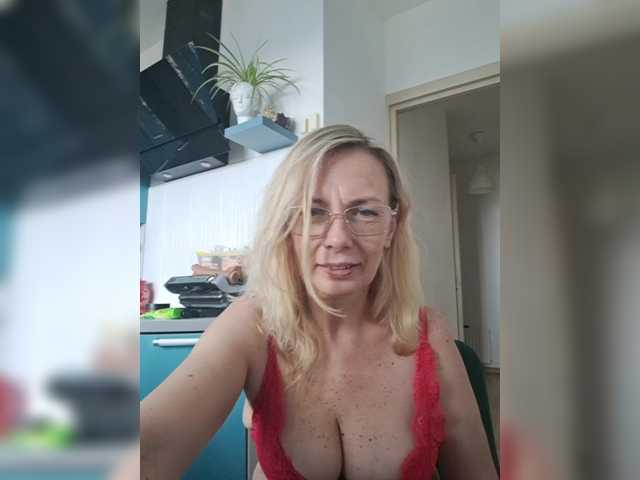 ShiningMILF