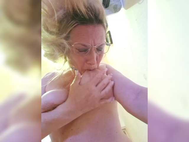 ShiningMILF