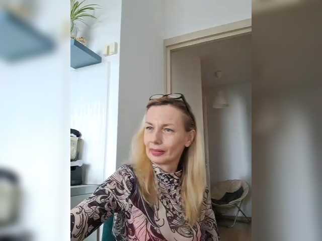 видео с ShiningMILF