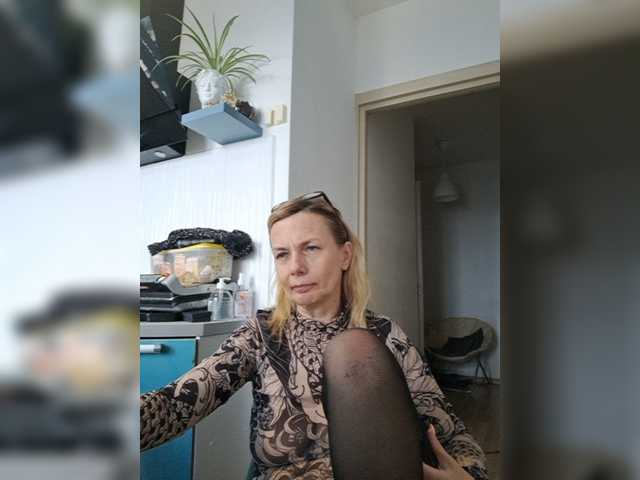 ShiningMILF live cam on BongaCams