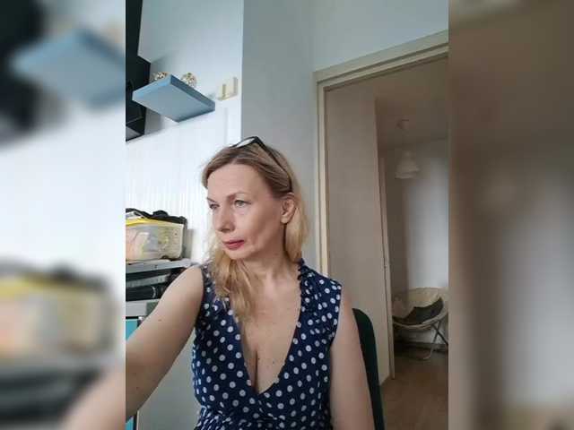 ShiningMILF live cam on BongaCams