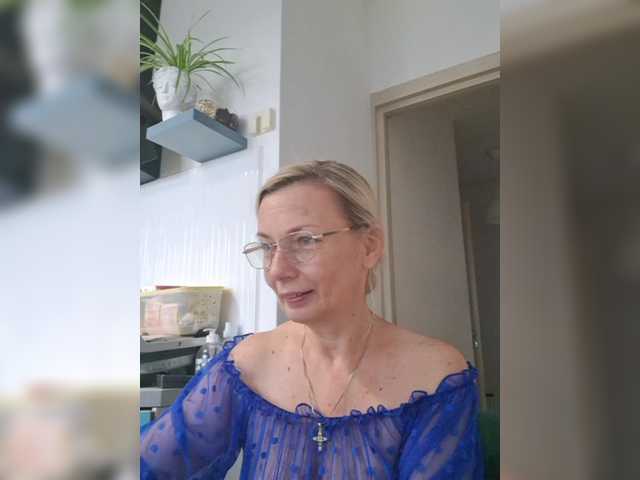 ShiningMILF live webcam show