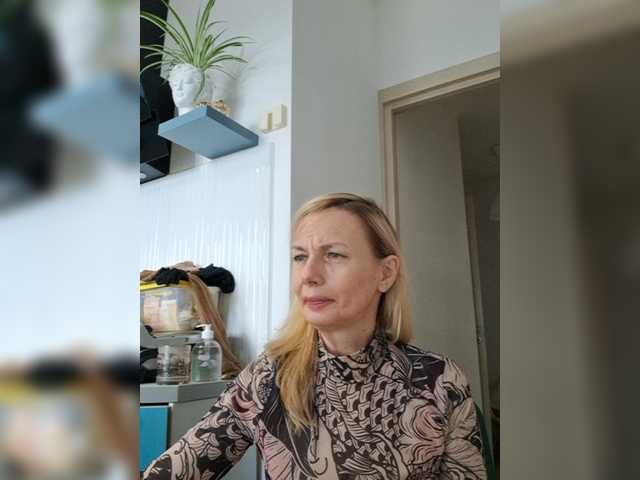 ShiningMILF live cam